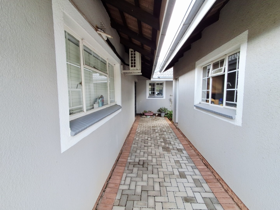 4 Bedroom Property for Sale in Vaalpark Free State